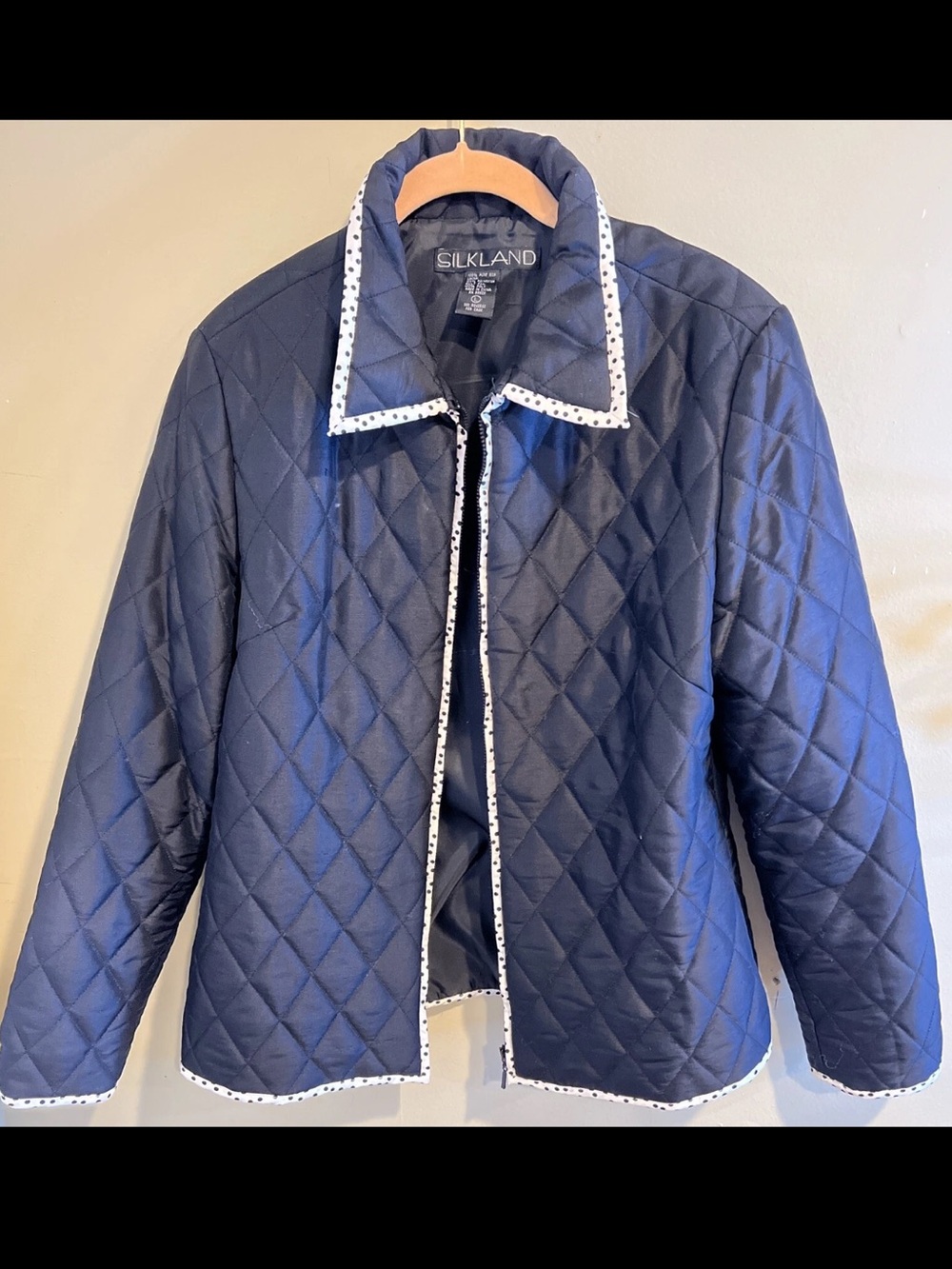 SilkLand Black Quilted Puffer Jacket with White Polka-Trim